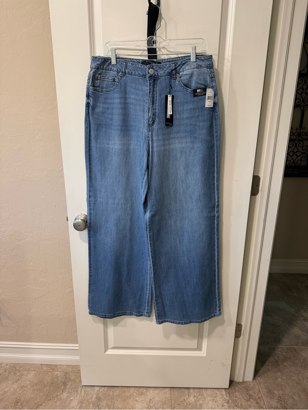 High Rise Wide Leg Stitch Star Jeans NWT Size 12